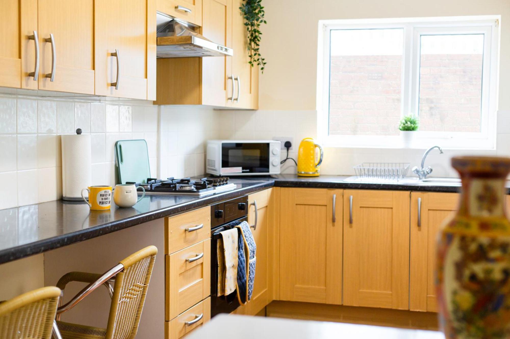 Newly Launched 3 Bedroom House With Free Parking Litherland Exteriör bild