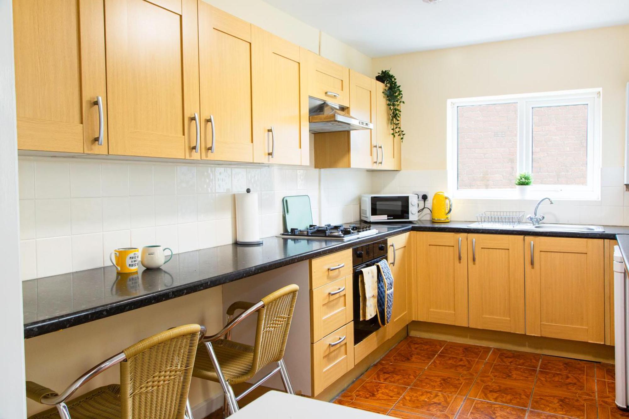 Newly Launched 3 Bedroom House With Free Parking Litherland Exteriör bild