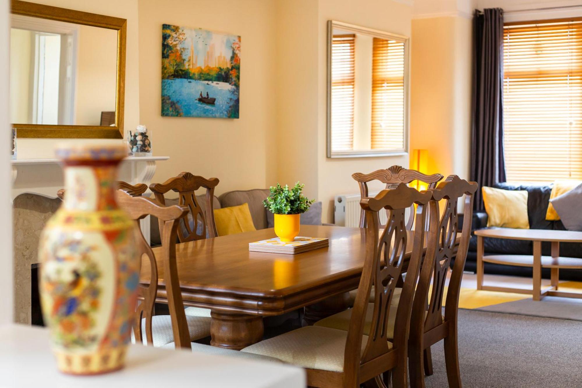 Newly Launched 3 Bedroom House With Free Parking Litherland Exteriör bild