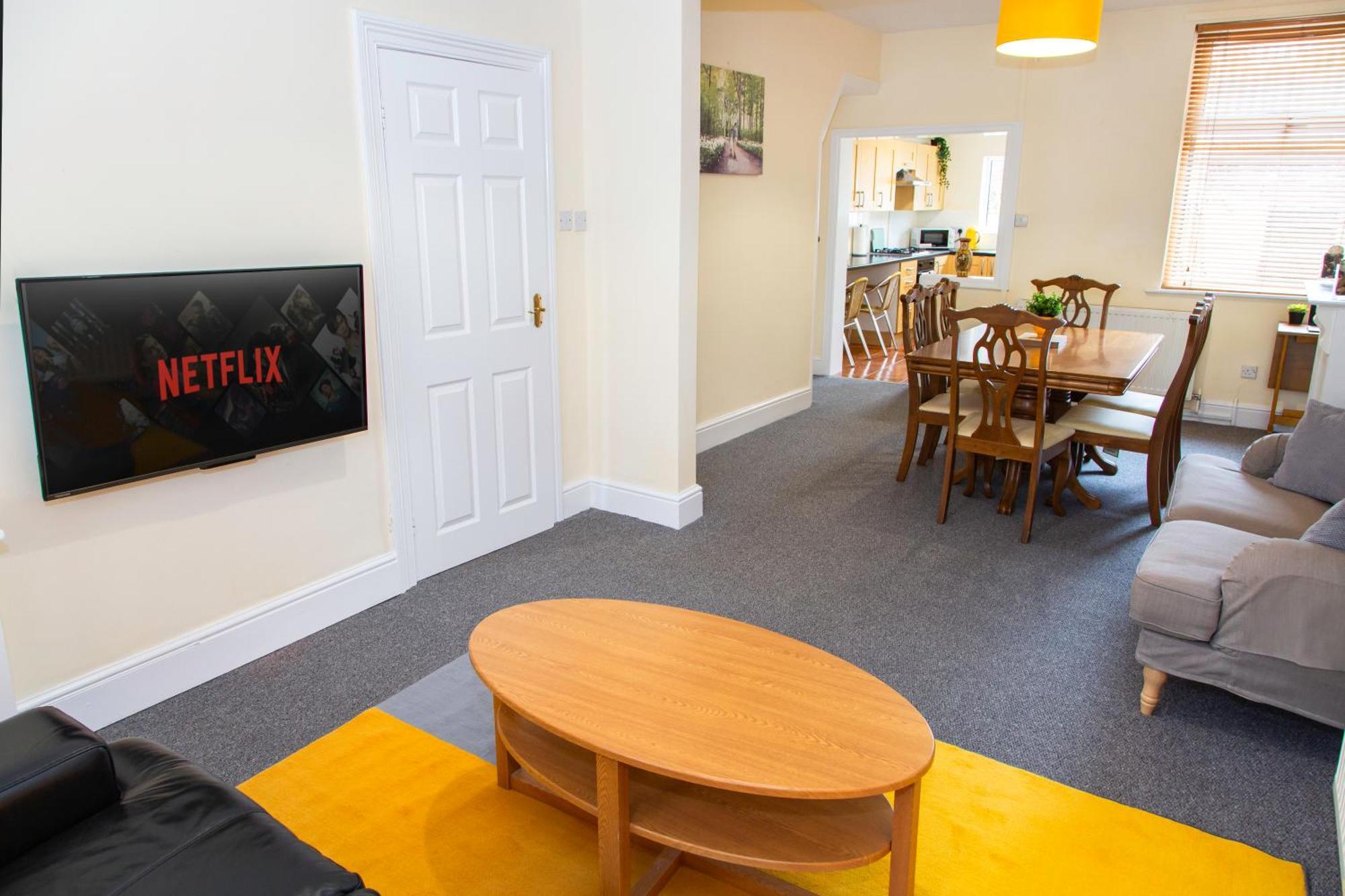 Newly Launched 3 Bedroom House With Free Parking Litherland Exteriör bild