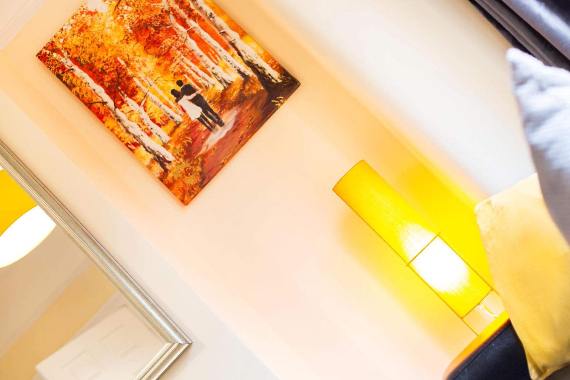 Newly Launched 3 Bedroom House With Free Parking Litherland Exteriör bild
